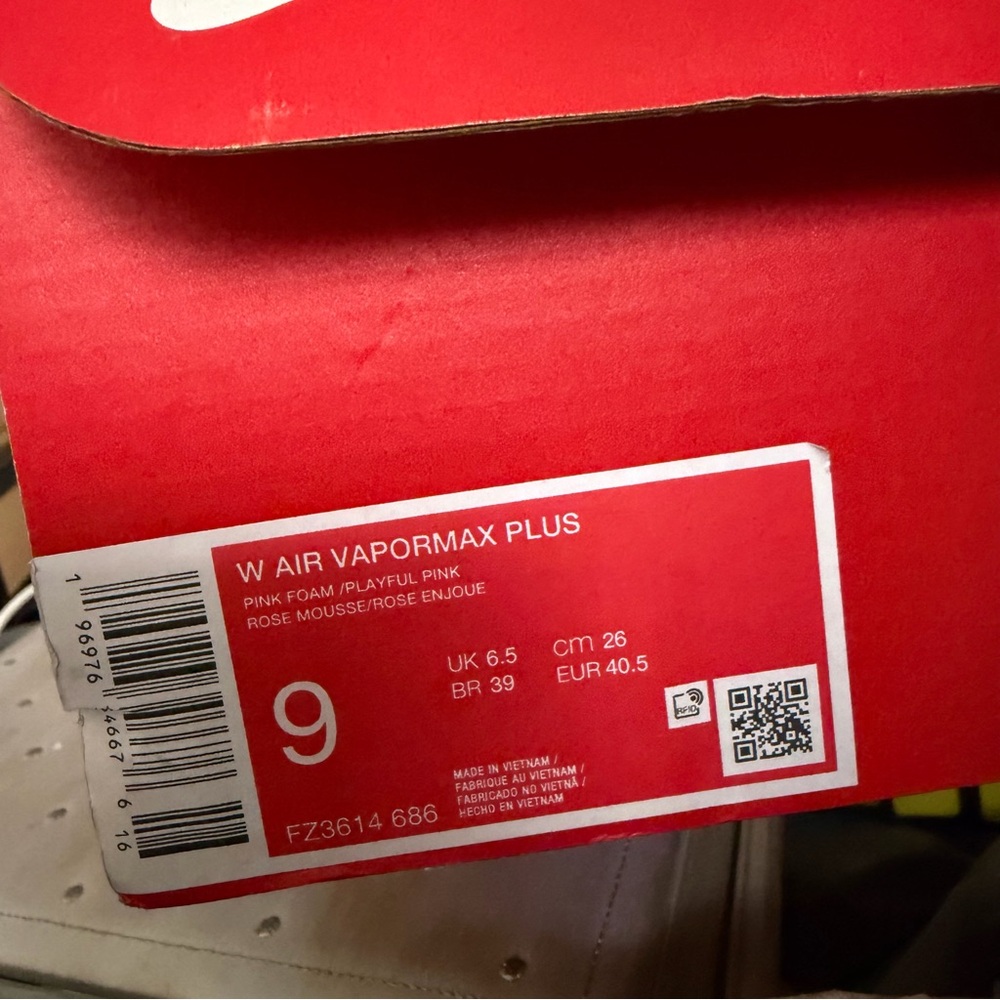 Nike Air VaporMax Plus 9 Pink Foam Sneakers 👟 (dirty) Free Gift 🎁 w/ purchase - Picture 4 of 9
